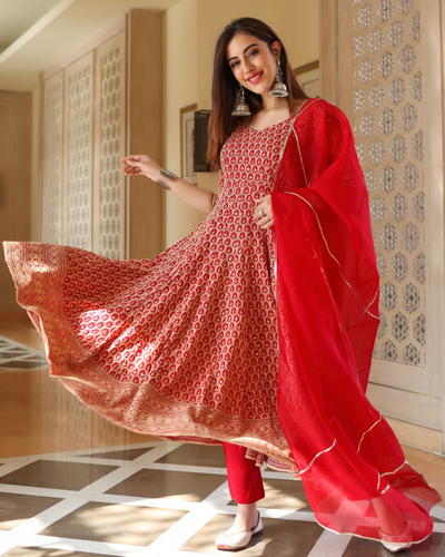 Women's Red Thread Work Anarkali Set (3pcs set) - Label Shaurya Sanadhya |  Red colour dress, Frock for women, Indian fashion dresses